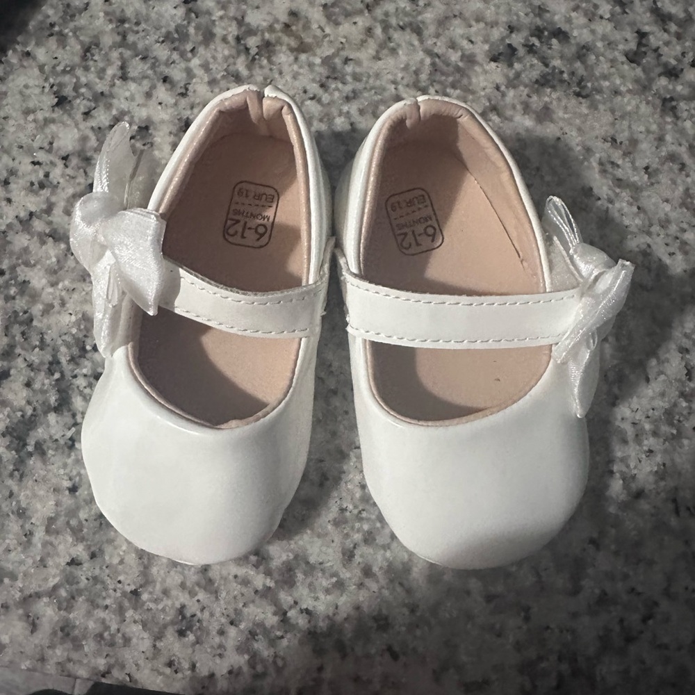 White Baby Shoes with Bow